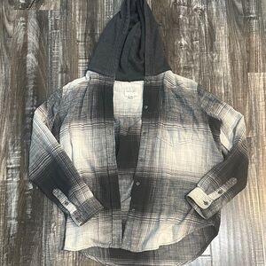 American Eagle Outfitters Charcoal and Cream Plaid Shirt